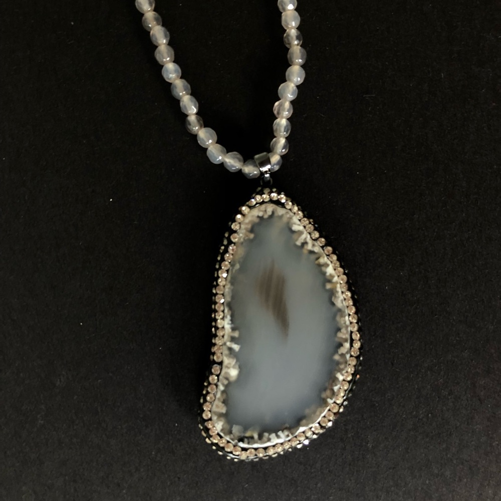 NWT BCBGMAXAZRIA Necklace